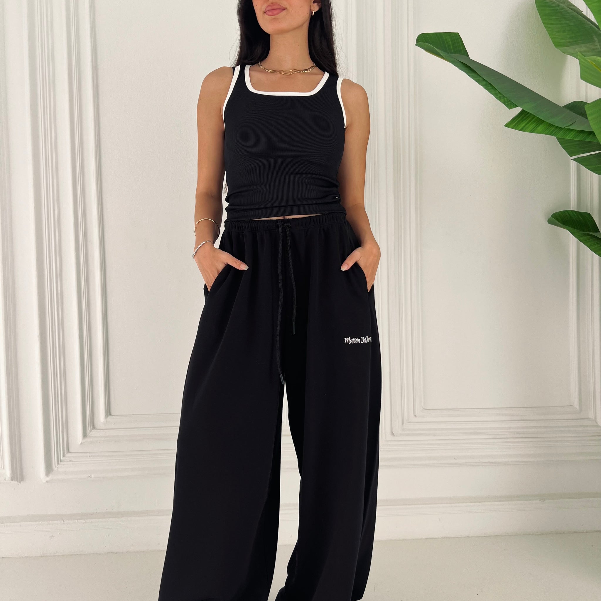 Dark sky Black Oversized Sweatpants