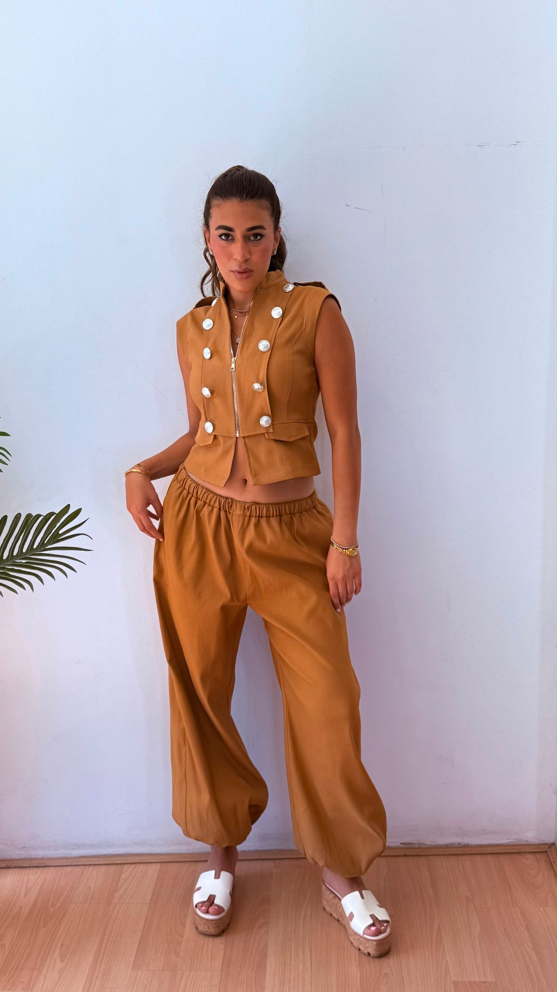 Relaxed balloon beige pants
