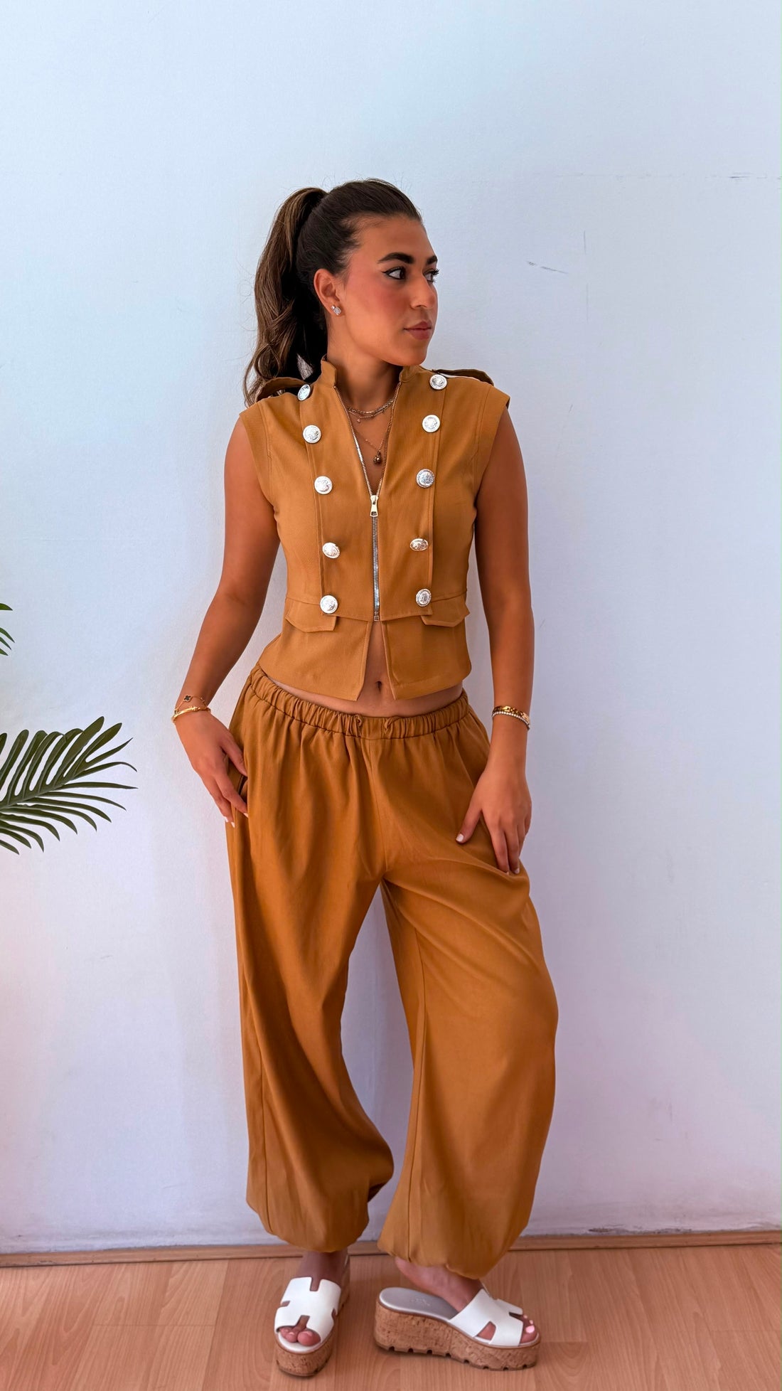 Military Button beige Vest top