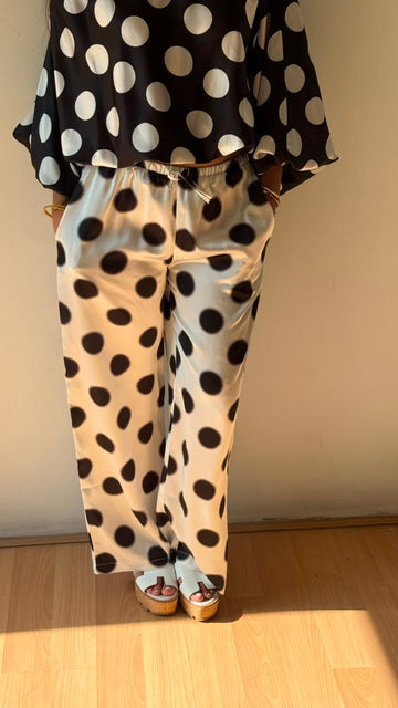 Pants polka dot black in white