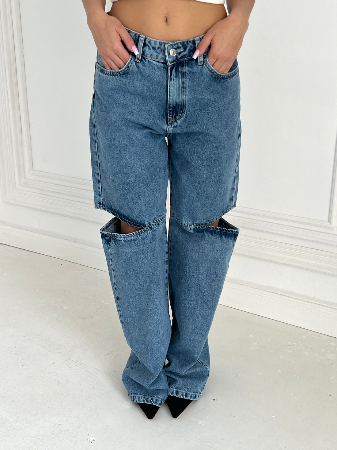 Cut out denim pants