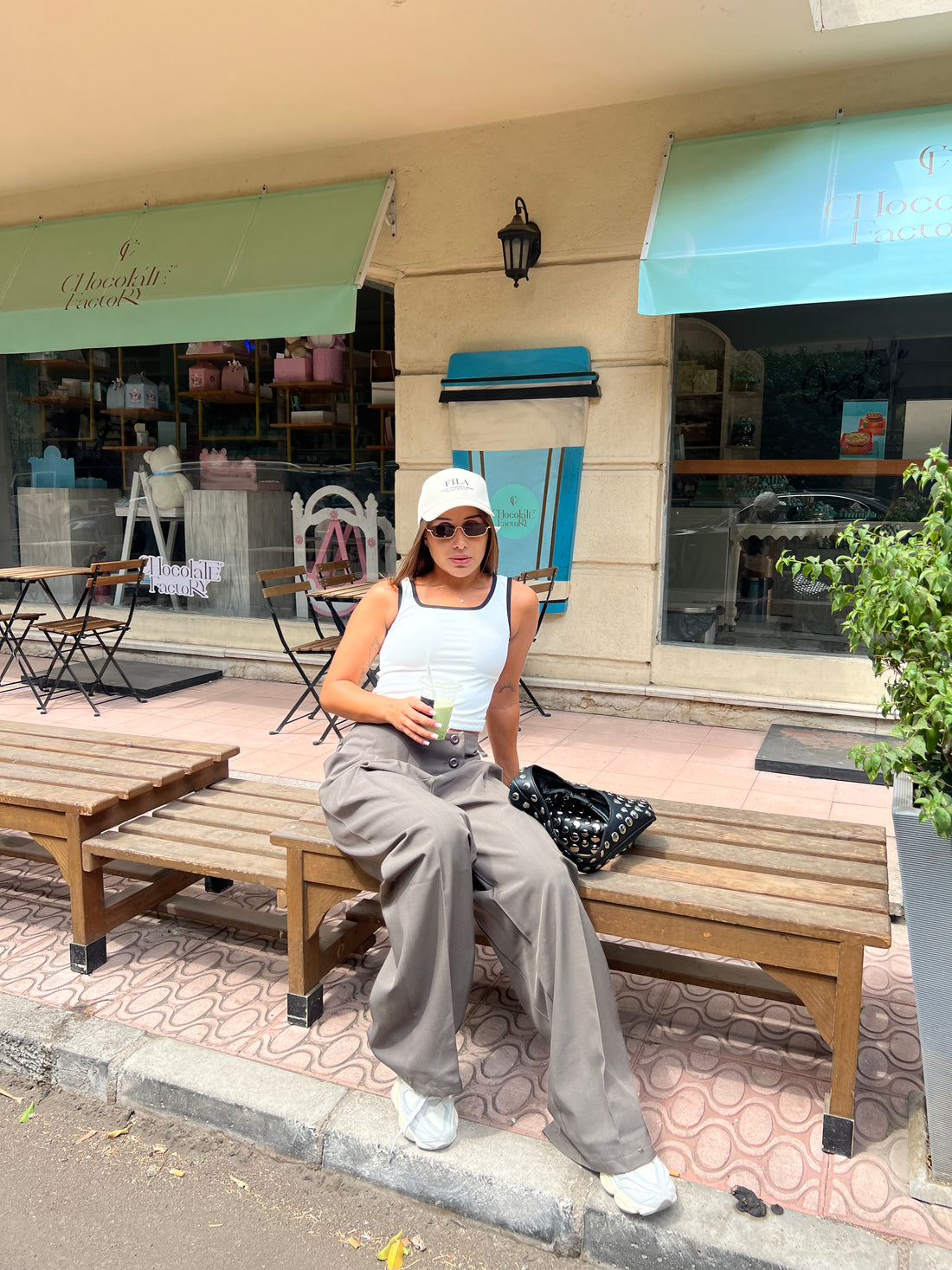 The prestige pants in light grey