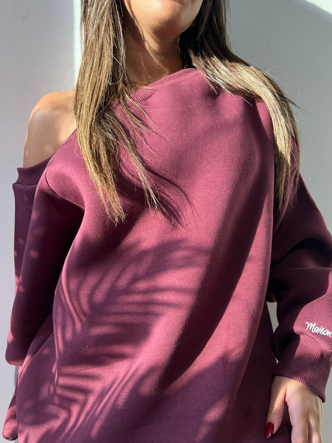 Kiss me Off Shoulder in burgundy