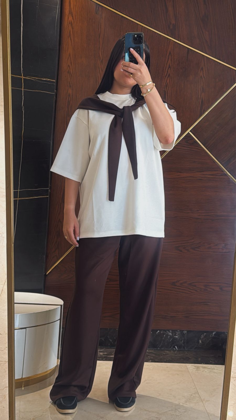 SCHOOL GIRL SET IN BROWN