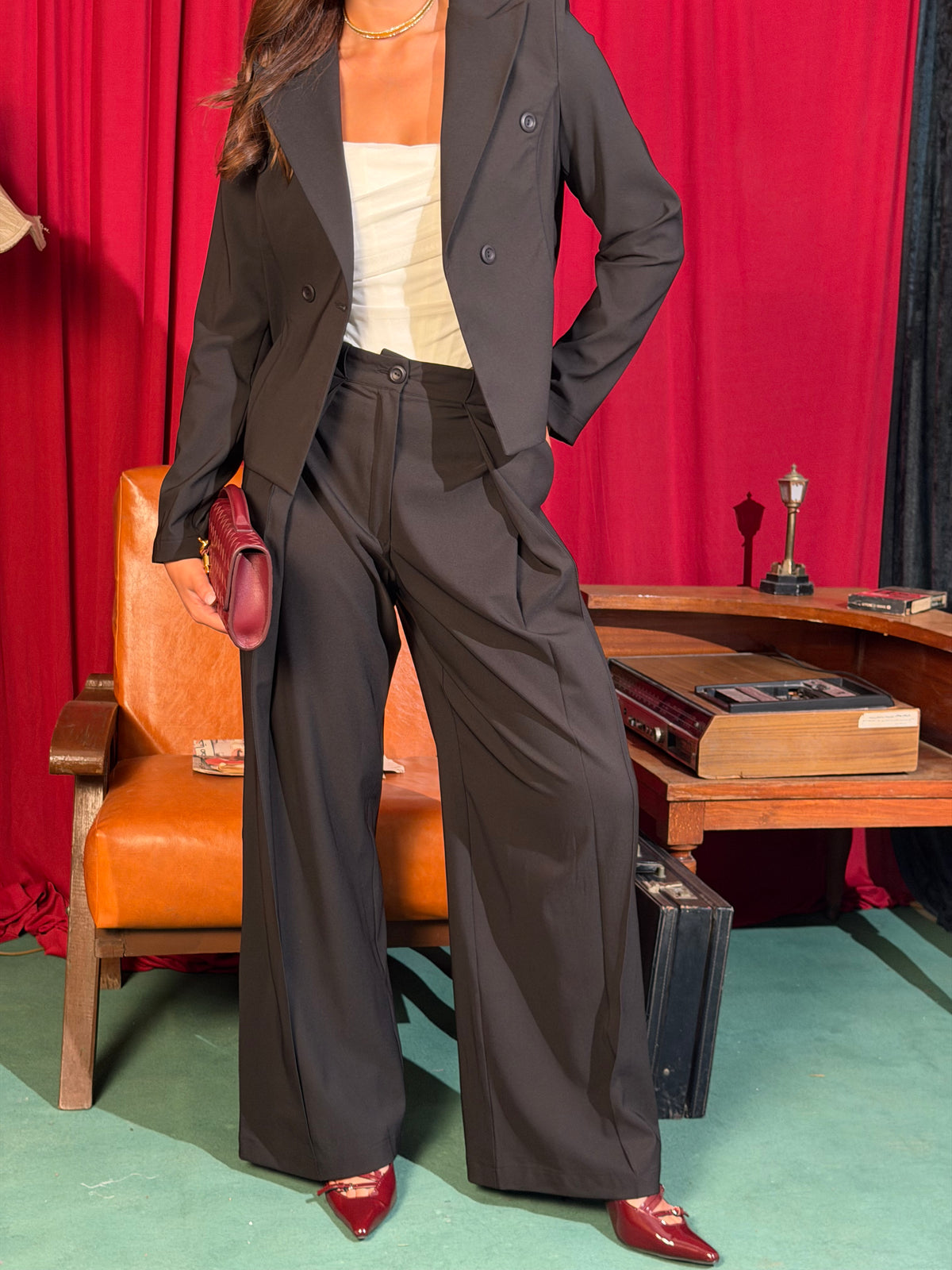 The Cabinet Suit in Black